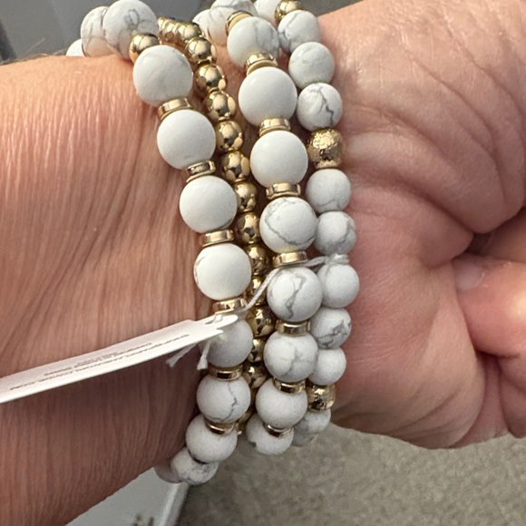 Park Lane White and Gold Marble Bracelet Set - Picture 2 of 4